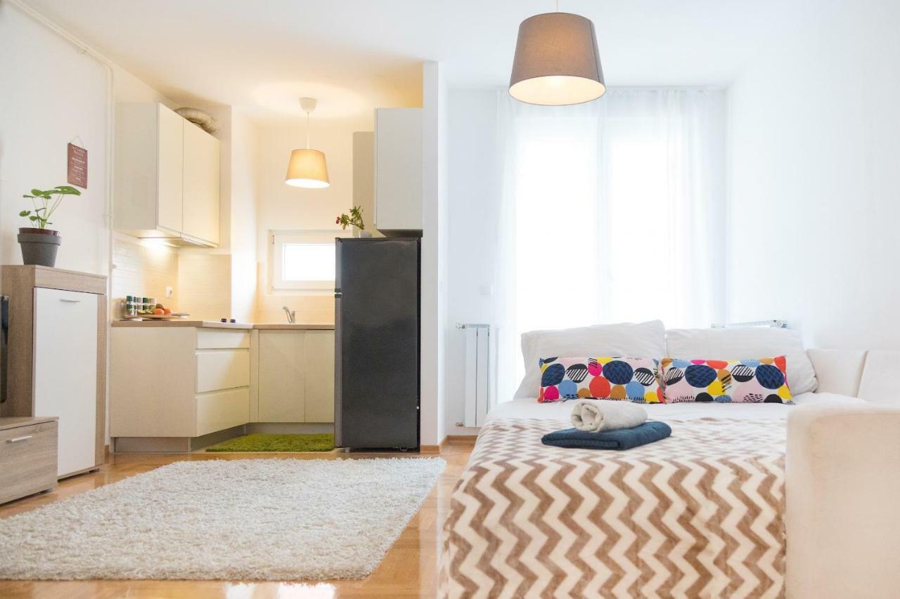 Cute And Sunny Studio In Zagreb With Balcony & Free Parking Exterior photo